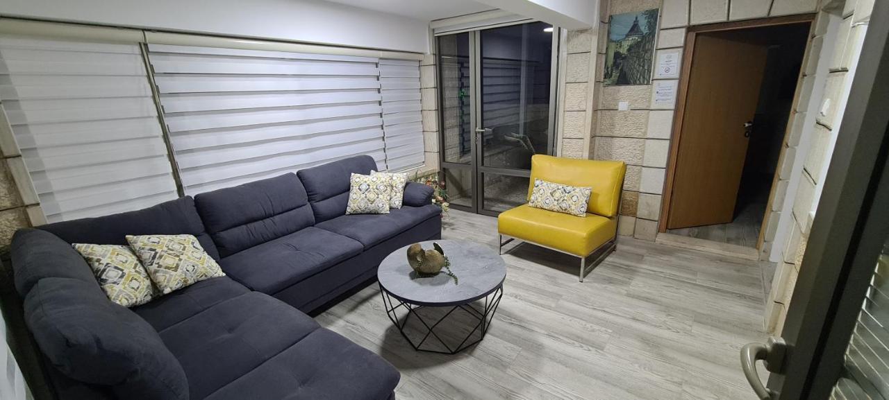 Maria'S Guesthouse - Uphill View Of Nazareth F Exterior photo